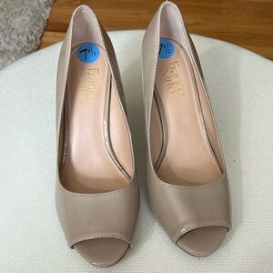 Nude peep toe, Size 7.5 by Franco Sarto
